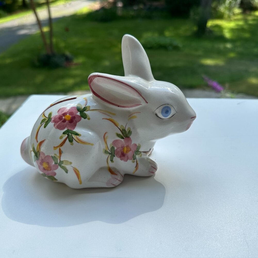 #659 CERMIC BUNNY BANK HAND PAINTED NICE PIECE UNIQUE VINTAGE  FROM THE 90’s